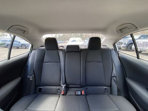 Used 2024 Toyota Corolla LE FWD image 27