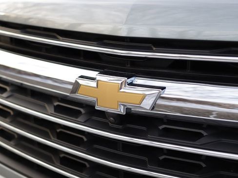 Used 2024 Chevrolet Traverse LT w/ Trailering Package image 35