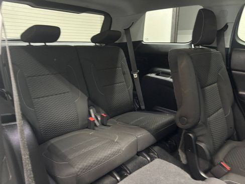 Used 2019 GMC Acadia SLE FWD image 29