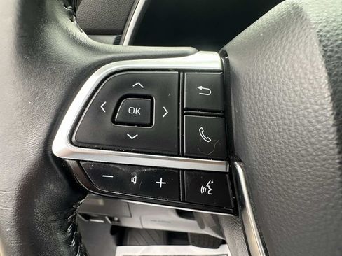 Used 2021 Toyota Highlander XSE AWD/4WD image 15