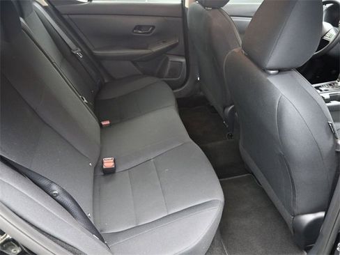 Used 2025 Nissan Sentra S image 30