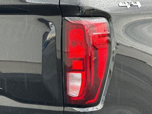 New 2025 GMC Sierra 1500 SLE image 7