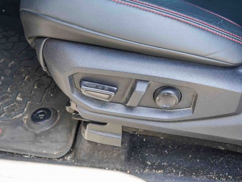 Used 2025 Toyota Tacoma TRD Pro AWD/4WD image 25