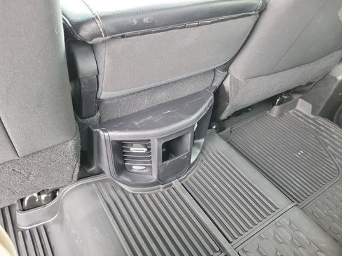 Used 2024 RAM 3500 Tradesman w/ Chrome Appearance Group AWD/4WD image 13