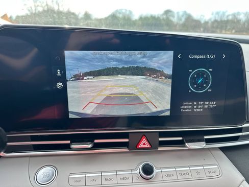 New 2026 Hyundai Elantra Limited image 28