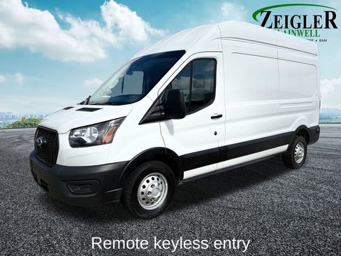 Used 2025 Ford Transit 250 148 High Roof AWD image 2