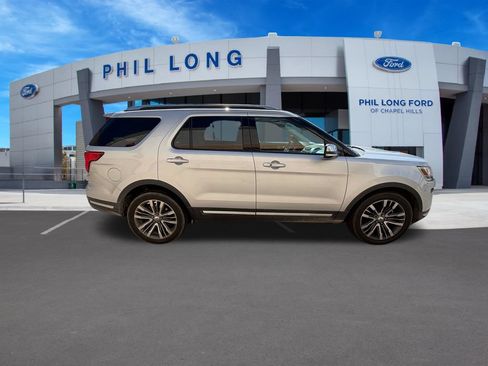 Used 2018 Ford Explorer Platinum AWD/4WD image 7
