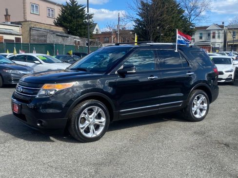 Used 2014 Ford Explorer Limited AWD/4WD image 3