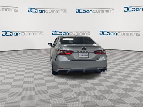 Used 2022 Toyota Camry SE AWD/4WD image 7