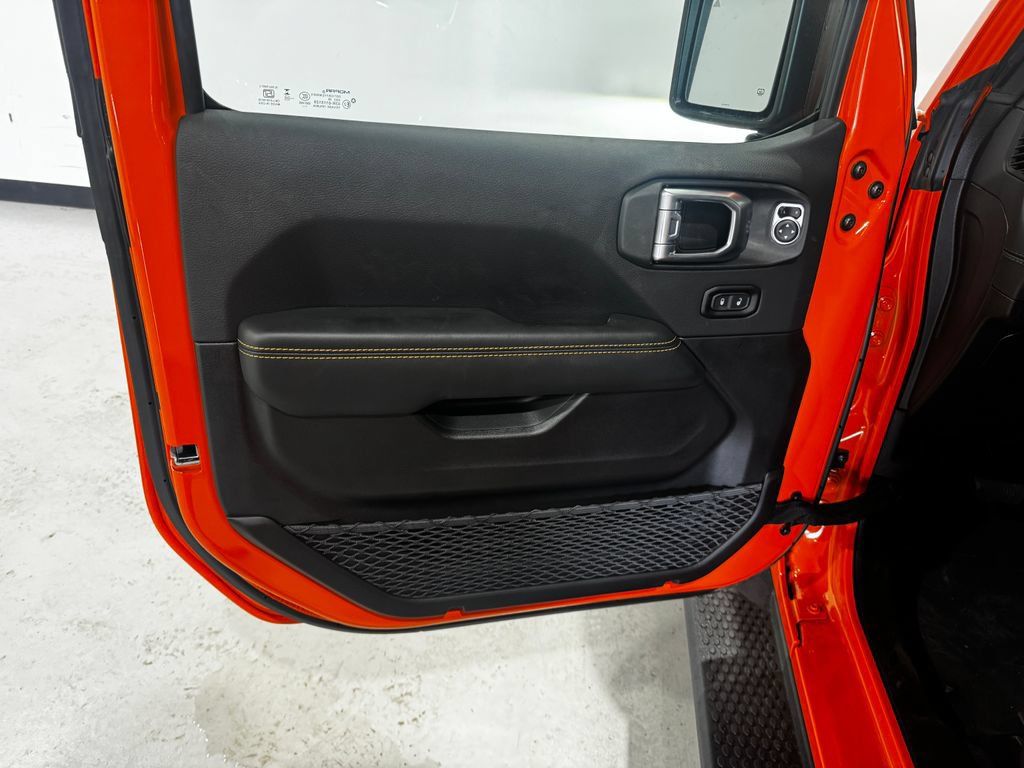 New 2026 Jeep Wrangler Unlimited Sahara AWD/4WD image 15