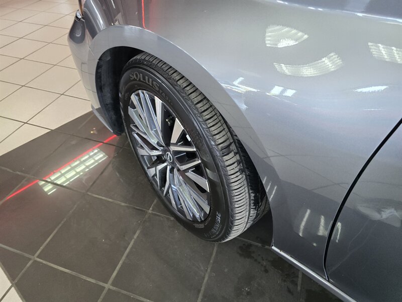 Used 2025 Nissan Altima 2.5 SV FWD image 29