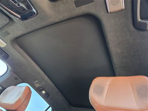 New 2026 Cadillac Vistiq Platinum image 23