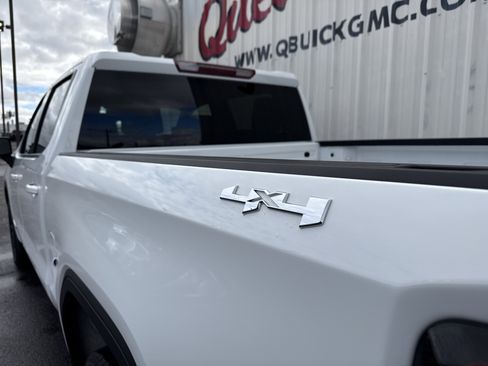 Used 2026 GMC Sierra 1500 Elevation image 13