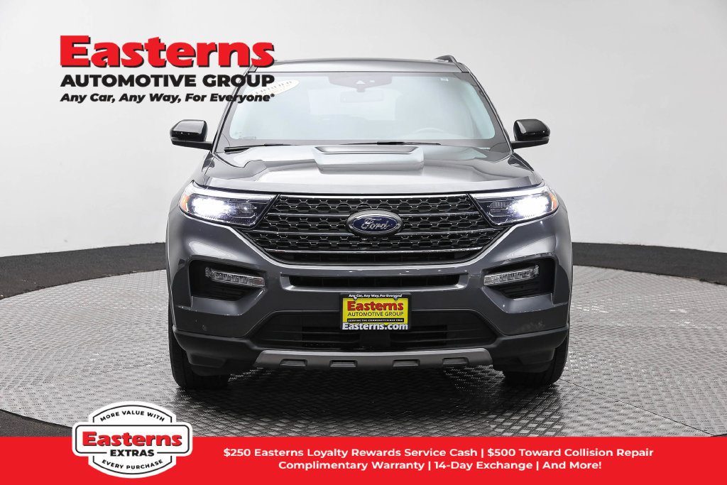 Used 2024 Ford Explorer XLT w/ Equipment Group 202A AWD/4WD image 3