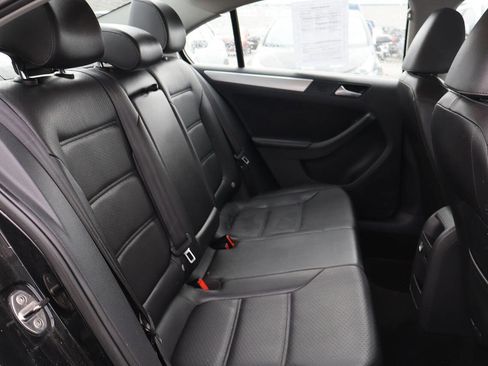 Used 2013 Volkswagen Jetta SE image 20