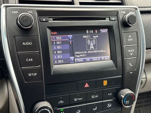 Used 2017 Toyota Camry LE image 20