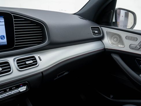 Used 2025 Mercedes-Benz GLE 350 4MATIC image 32