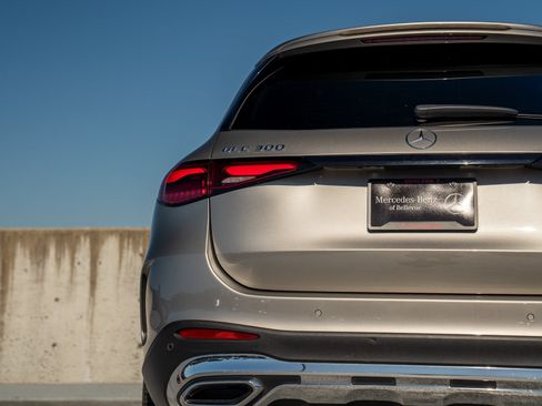 Certified 2023 Mercedes-Benz GLC 300 4MATIC image 9