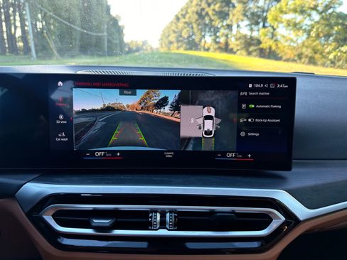 Used 2023 BMW i4 eDrive35 w/ Premium Package image 5