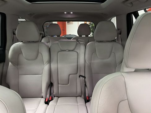 Used 2020 Volvo XC90 T5 Momentum AWD/4WD image 34