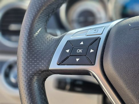 Used 2014 Mercedes-Benz C 250 Sport image 23