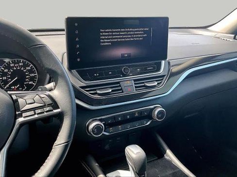 Certified 2024 Nissan Altima 2.5 SR w/ SR Premium Package FWD image 7