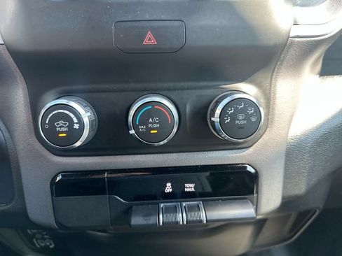 Used 2023 RAM 1500 Big Horn AWD/4WD image 17