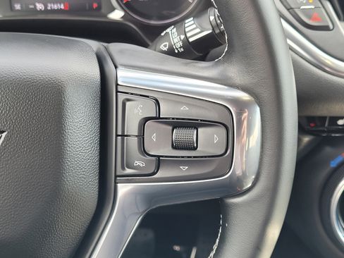 Used 2023 Chevrolet Blazer LT FWD image 13