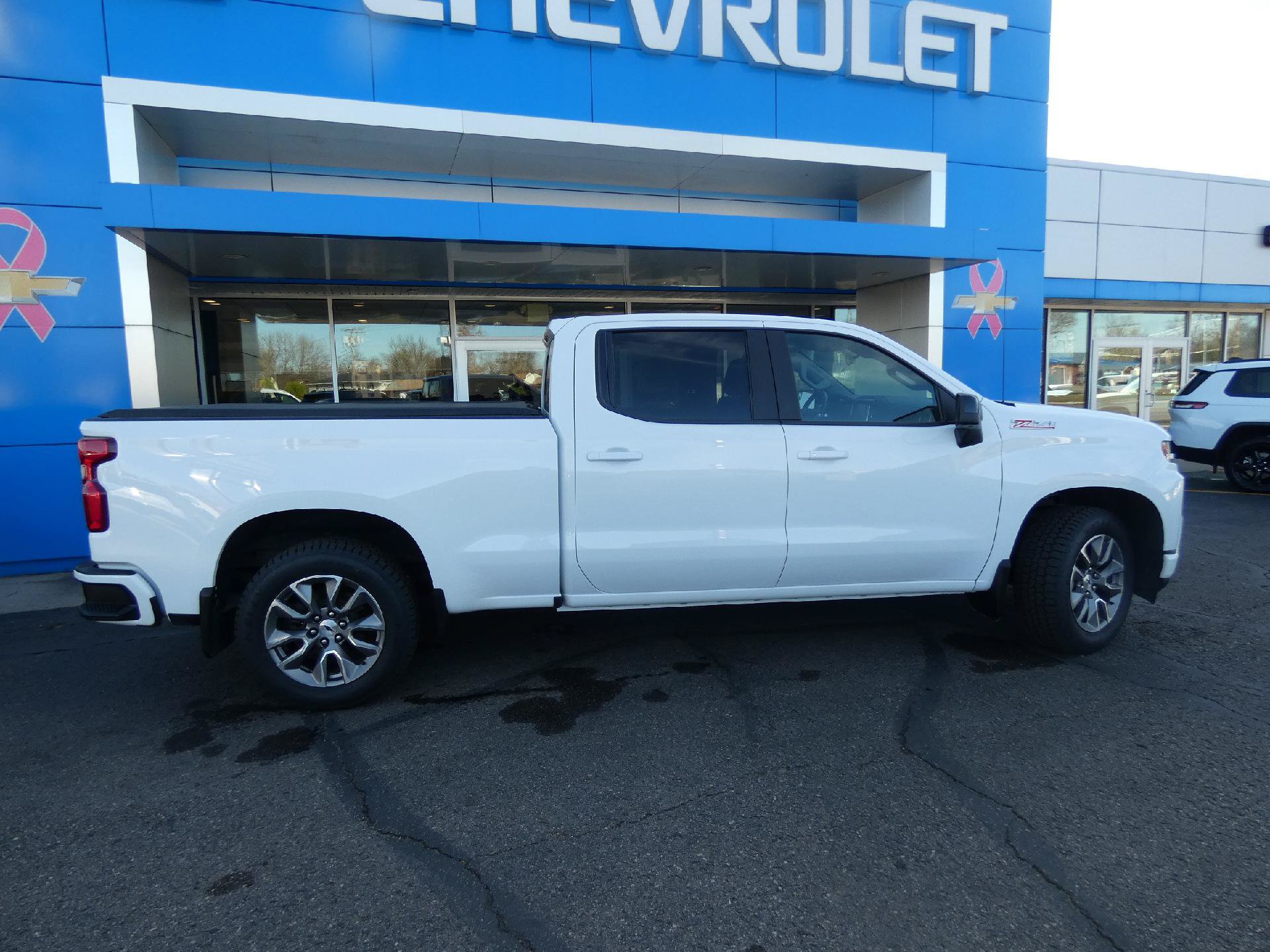 Used 2020 Chevrolet Silverado 1500 RST w/ All-Star Edition AWD/4WD image 2