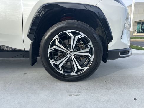 Used 2022 Toyota RAV4 XSE w/ Premium Package image 13