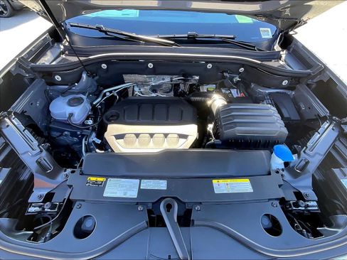 New 2026 Volkswagen Atlas SE image 16