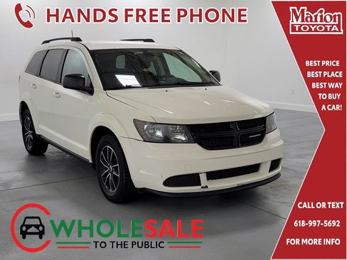 Used 2018 Dodge Journey SE w/ Connectivity Group FWD image 1