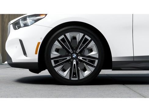 New 2026 BMW 530i xDrive image 7