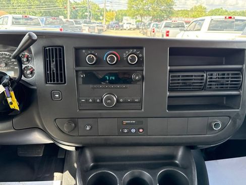 Used 2014 Chevrolet Express 1500 RWD image 7