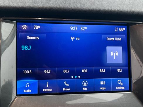 Used 2021 Ford Ranger Lariat w/ Equipment Group 501A High image 18