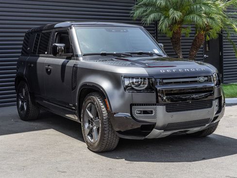 Used 2024 Land Rover Defender 110 Carpathian Edition AWD/4WD image 6