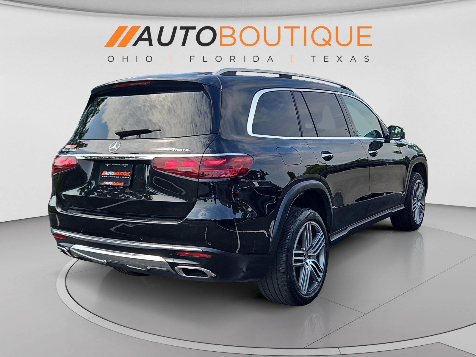 Used 2024 Mercedes-Benz GLS 450 4MATIC image 5