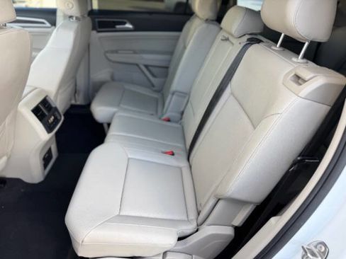 Used 2019 Volkswagen Atlas SEL AWD/4WD image 16