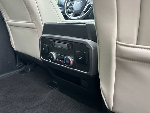 Used 2020 Ford Expedition Platinum image 47