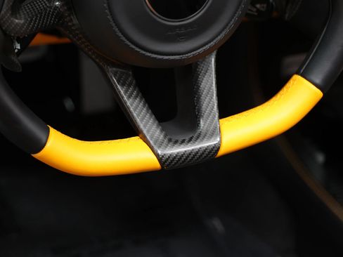 Used 2019 McLaren 570S Spider RWD image 28
