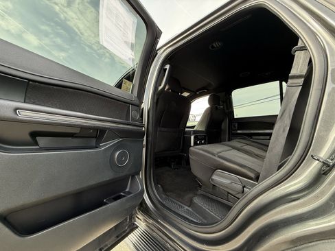 Used 2018 Ford Expedition XLT w/ Cargo Package image 22