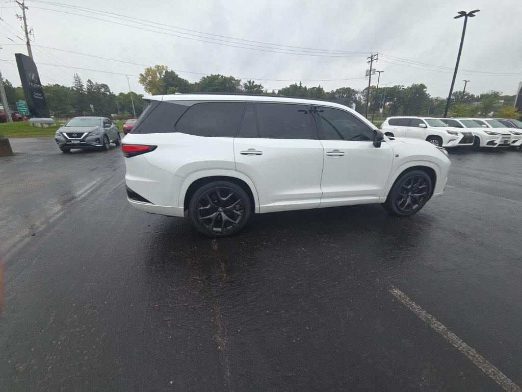 Used 2024 Lexus TX 500h AWD w/ Technology Package image 18