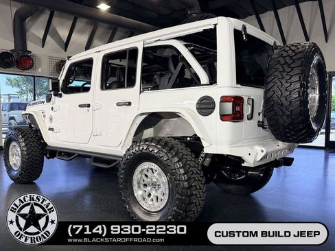 Used 2025 Jeep Wrangler Unlimited Rubicon 4xe w/ Safety Group AWD/4WD image 6