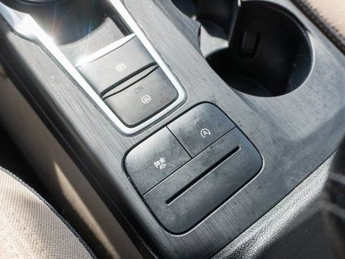 Used 2021 Ford Escape SE AWD/4WD image 30