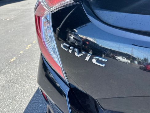 Used 2018 Honda Civic Sport image 25