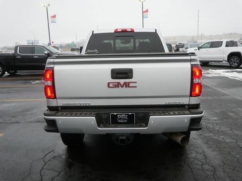 Used 2019 GMC Sierra 2500 Denali w/ Duramax Plus Package image 6
