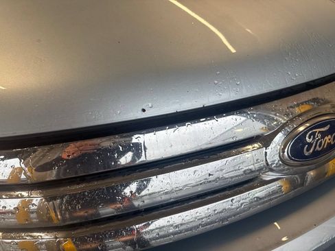 Used 2009 Ford Taurus Limited FWD image 7