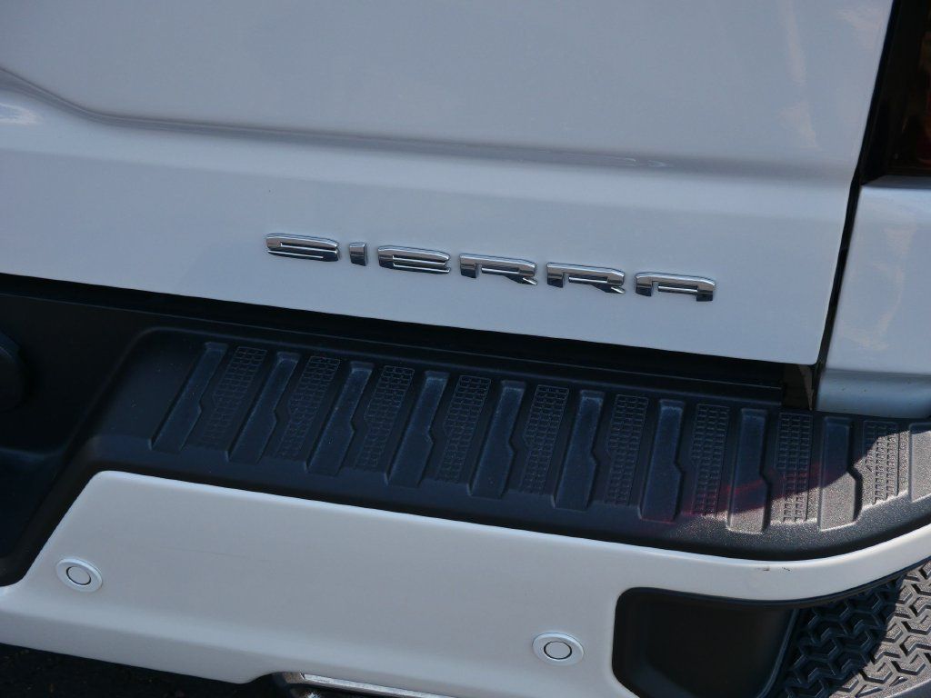 Certified 2022 GMC Sierra 1500 Denali w/ Denali Reserve Package AWD/4WD image 10