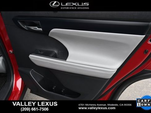 Used 2022 Toyota Highlander XLE image 18