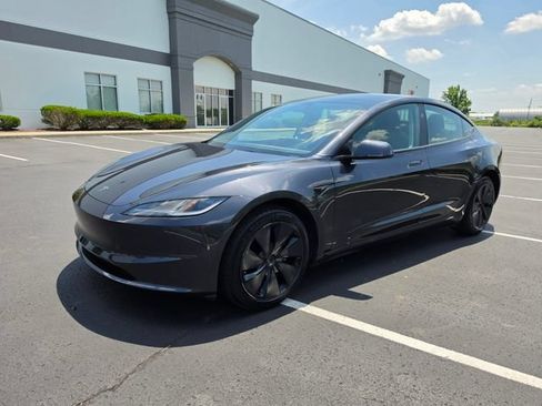 Used 2025 Tesla Model 3 Long Range RWD image 13